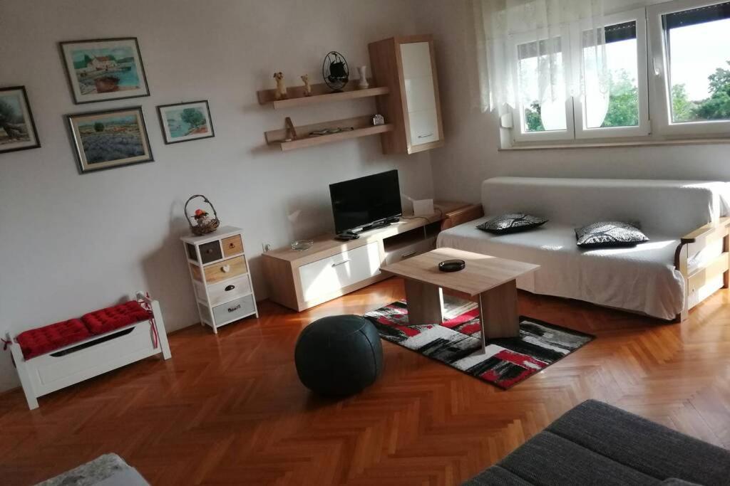 Spacious 2-Room Apartment With Beautiful Sea View Crikvenica Exterior photo